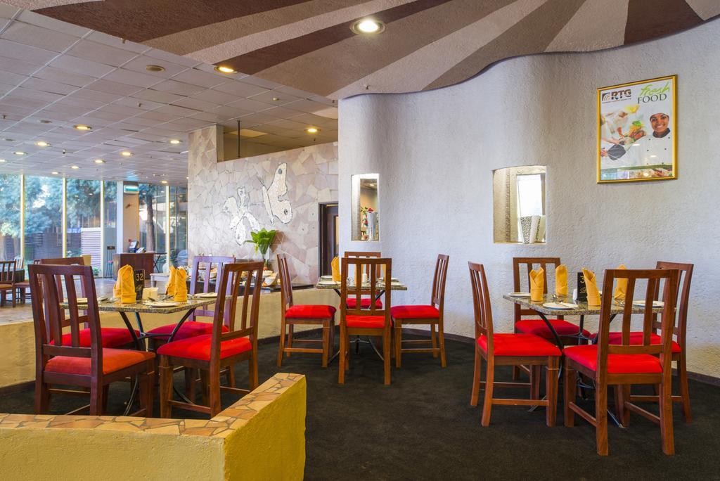 Rainbow Towers Hotel & Conference Centre Harare Ngoại thất bức ảnh